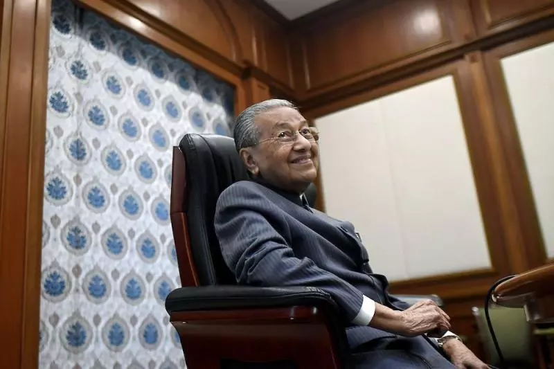 最新重磅《獨家特別專訪》為何接收巫統議員?敦馬正式做出回應