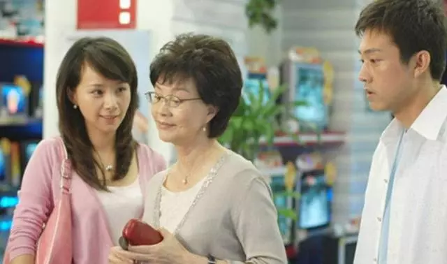 老公婚後跟我分房睡,婆婆帶我看了他的房間,我堅決要離婚