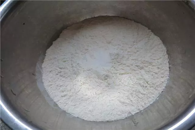 分享皮薄如紙全燙麵韭菜餅的做法關鍵還不露餡,放涼了也不硬