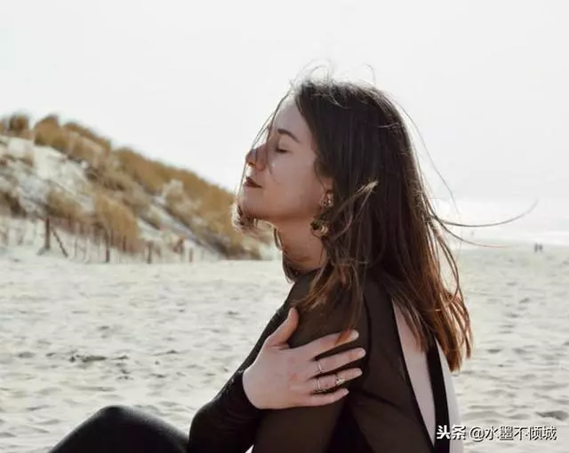 夫妻吵架,婆婆幫腔:男人養家很累,打女人出氣很正常