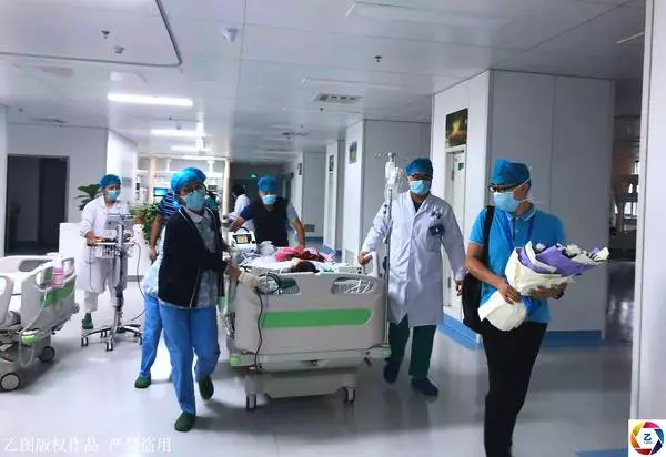 29歲婷婷,年輕媽媽生下寶寶再也沒睜開眼睛,家人含淚捐器官,讓5人獲新生