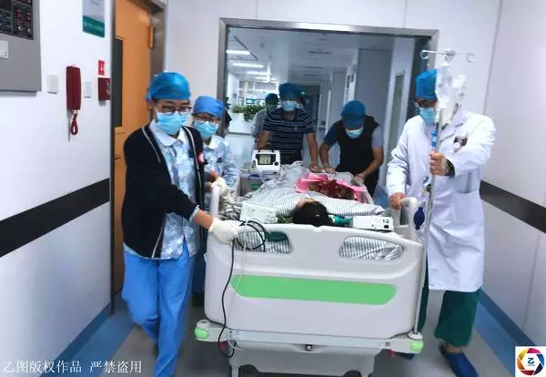 29歲婷婷,年輕媽媽生下寶寶再也沒睜開眼睛,家人含淚捐器官,讓5人獲新生