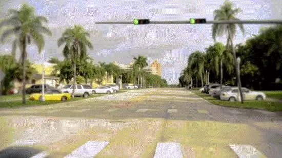 這個摩托車一旦開賣,誰還要買汽車!