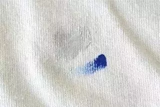 洗衣服忘了掏紙巾,紙屑沾滿衣物?教你一招3分鐘去除紙屑,超實用