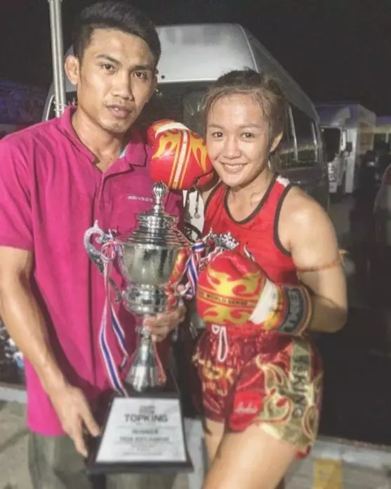 疑因酒精作用,22歲WMO世界泰拳女冠軍自縊身亡!