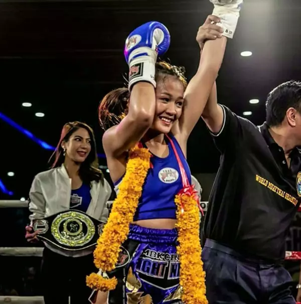 疑因酒精作用,22歲WMO世界泰拳女冠軍自縊身亡!