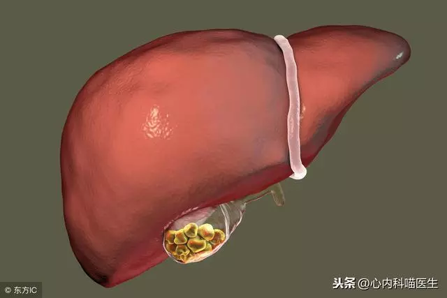 醫生提醒:經常不吃早餐的人,身體會有5個變化,和正常人不同!