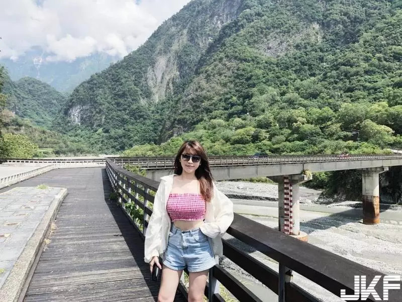 倫敦大學正妹「媛仔」身材超好,不管穿什麼都超緊繃!