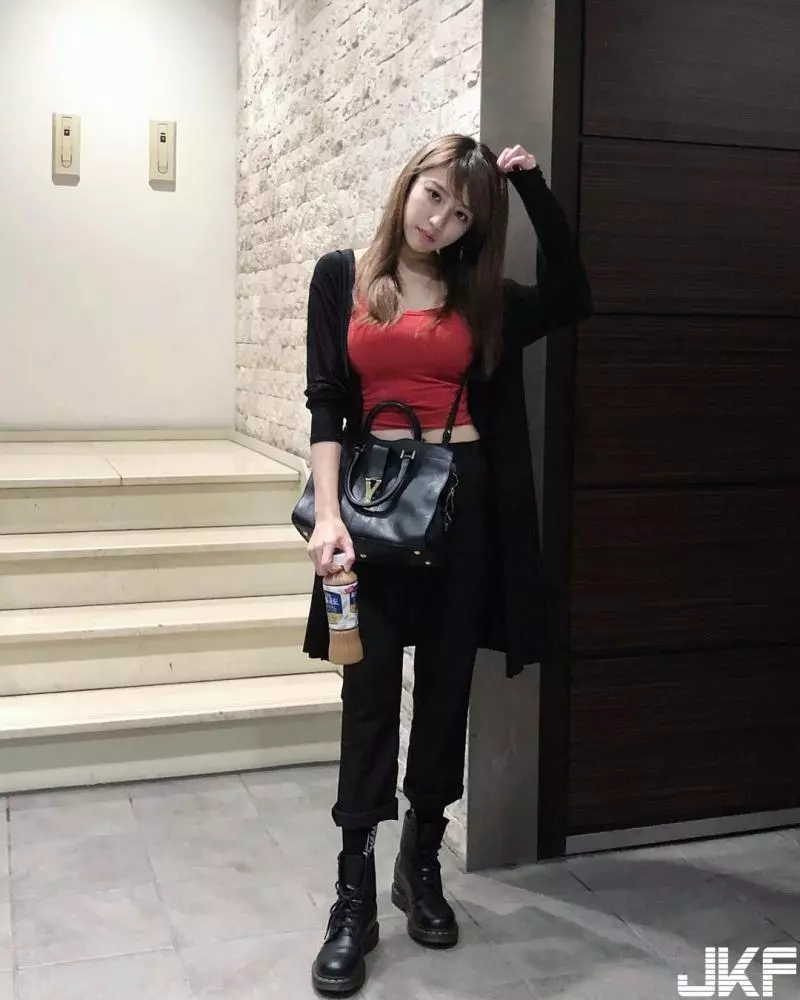 倫敦大學正妹「媛仔」身材超好,不管穿什麼都超緊繃!