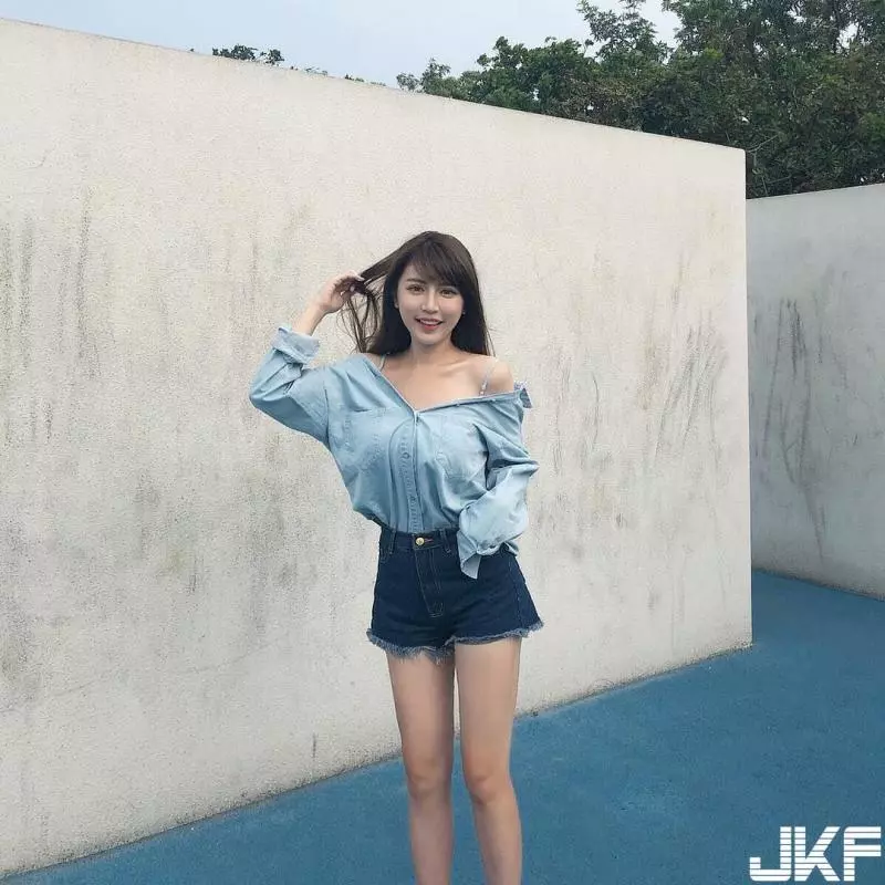 倫敦大學正妹「媛仔」身材超好,不管穿什麼都超緊繃!