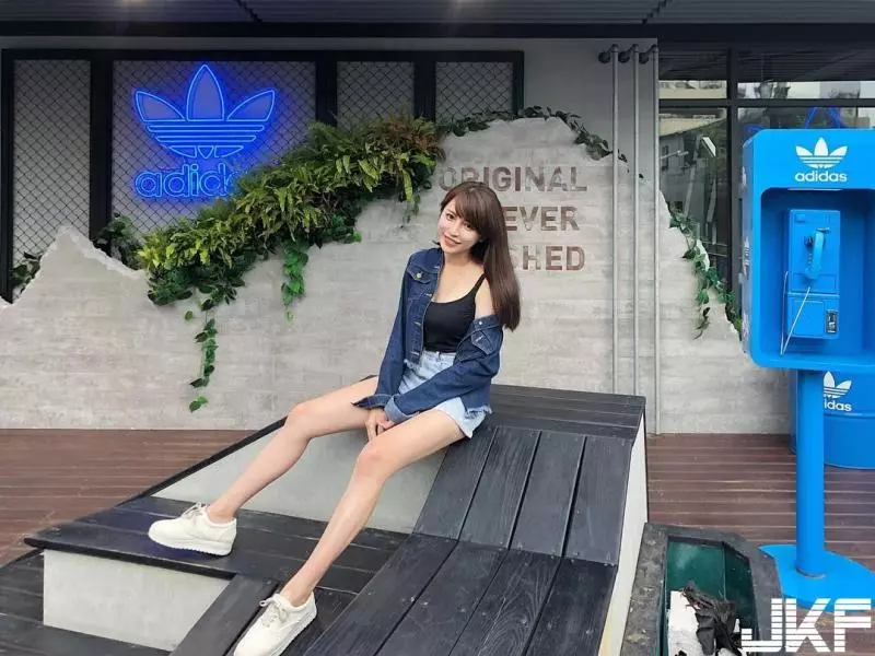 倫敦大學正妹「媛仔」身材超好,不管穿什麼都超緊繃!