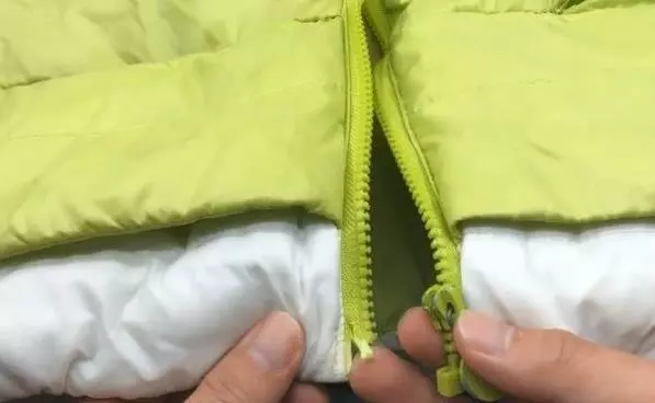 衣服拉鍊壞了別著急換新,只需一根吸管就能修好,真是省錢又實用!