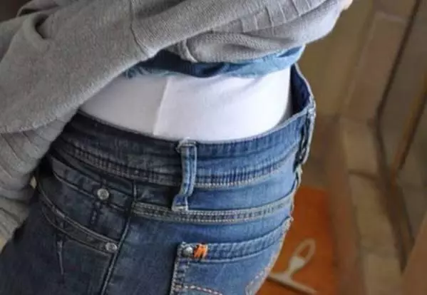衣服拉鍊壞了別著急換新,只需一根吸管就能修好,真是省錢又實用!