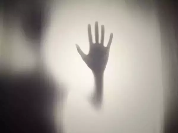 一組毛骨悚然的鬼故事合集,不信嚇不到你!