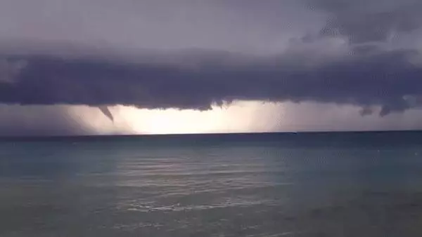 海下湖泊太夢幻 6個海洋奇景