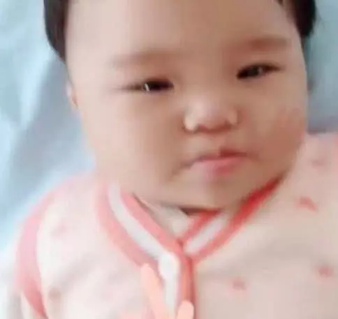 男子和媳婦吵架甩門而去,半小時後收到媳婦發的照片,光速回家
