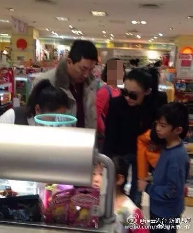 【張柏芝第三胎生父疑曝光! 】網傳他比張柏芝大12歲!還是「謝霆鋒的叔叔」!