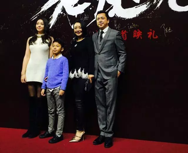 19歲擁有55億身價,娛樂圈都不敢惹她,就連成龍都不敢搭她的肩!