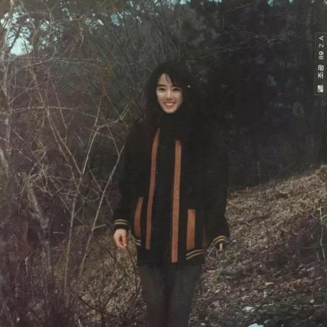 瘋傳母女20年前合影照片,370萬人圍觀點評,爆正妹鐵律