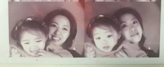 瘋傳母女20年前合影照片,370萬人圍觀點評,爆正妹鐵律