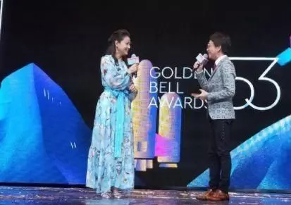 當51歲周海媚撞衫42歲舒淇,女神和婦女的差距果然很大!