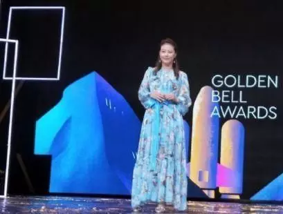 當51歲周海媚撞衫42歲舒淇,女神和婦女的差距果然很大!