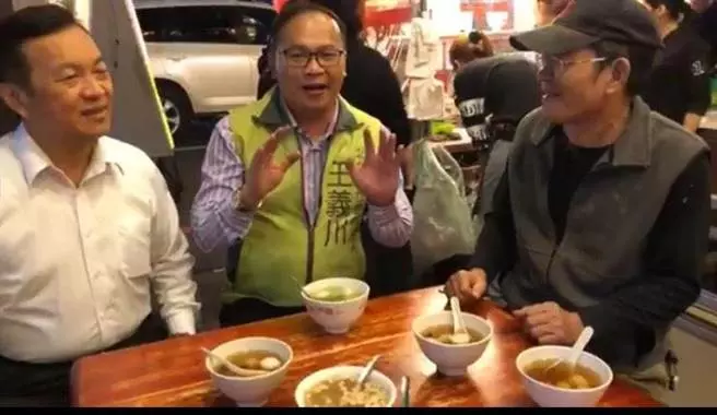 投入台中立委補選 王義川深夜直播吃湯圓