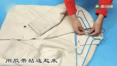 舊枕頭套「剪一個小洞」幫你省下好多錢!成品放進衣櫃後...網友驚呼:功能超強大!