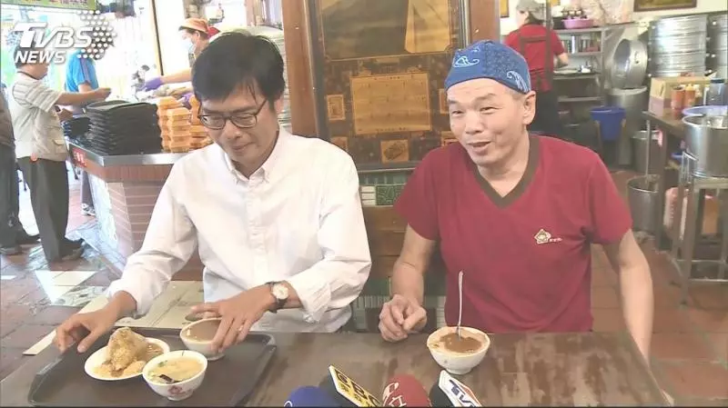 謝家肉粽「挺韓」生意慘跌 霸氣一句話嗆爆郭家