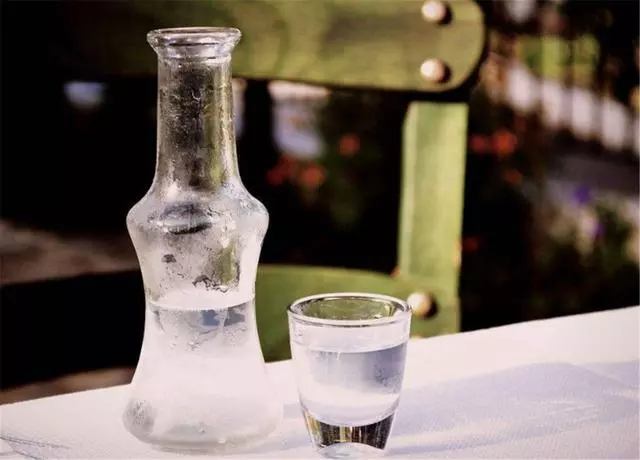 這種珍惜的藥材,手腳麻木要吃,不明頭痛要吃,肝不好要吃,防心梗更要吃!