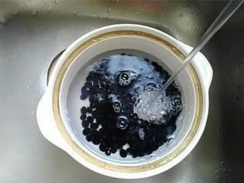 每天吃10粒,排毒,男人吃了強腎,女人吃了瘦身,一個月減10多斤