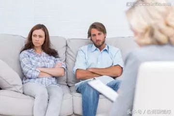 結婚三年不同房,丈夫起訴離婚,妻子的回答讓人「憤怒」