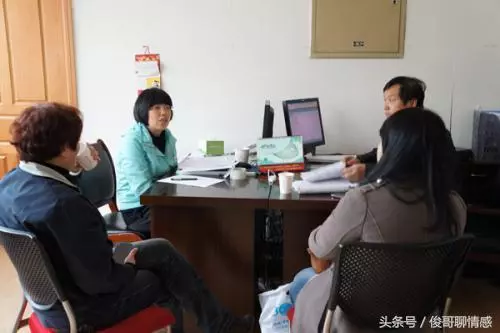結婚三年不同房,丈夫起訴離婚,妻子的回答讓人「憤怒」