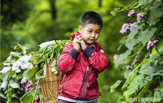 春節和媳婦一起回老家接媽媽,到家就給她一巴掌,不想過可以滾