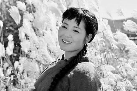媳婦懷孕回娘家,接到丈母娘的電話,我當著母親的面掀翻了桌子