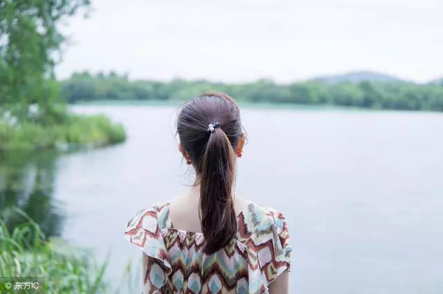 兒媳婦剖腹產婆婆不讓,說她的命不值錢,婆婆住院,兒媳婦哭了