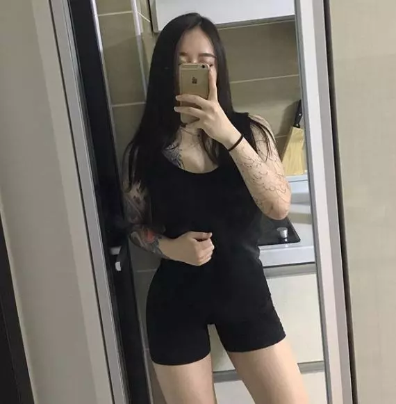 84kg肉肉妹「胖到脖子不見」被朋友恥笑 短短6個月「狠鏟30kg變網紅女神」公開瘦身秘方被讚爆