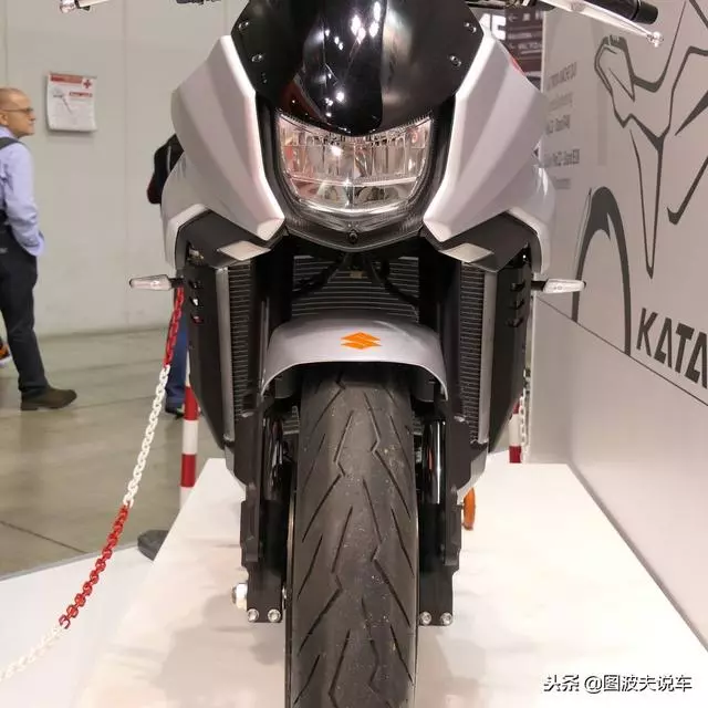 合金闊面,直列四汽缸,新一代鈴木刀Katana 3.0鈴木摩托車
