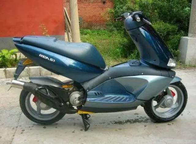 什麼是摩托車單搖臂?多數車友都理解錯,只有在高端車型上才安裝