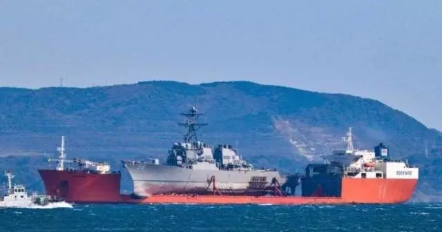 一艘萬噸巨輪被英軍扣押,俄大批艦隊出港,美大呼:保持冷靜