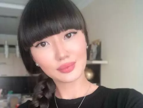 排球美少女「奇蹟天使變網紅臉」 詭異厚唇讓粉絲:還我清純妹子