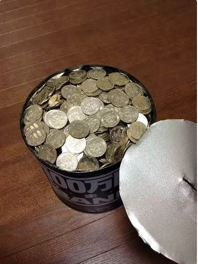 存滿就有100萬的存錢筒!他花了4年證明廠商都在騙人:賺太多了啦~