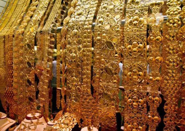 35張證明「去過杜拜才算看過世界」的照片 萬獸之王慘變交通工具...