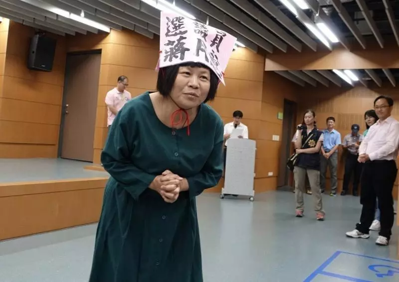 選票補助加議員薪水 屏東蔣月惠全捐出發物資