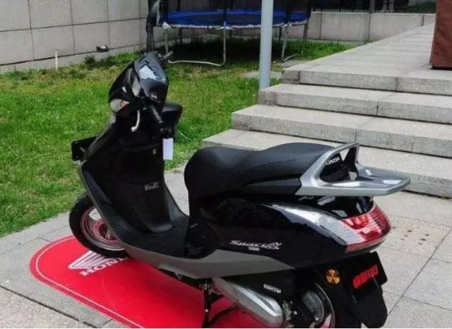 什麼樣的摩托車聲音最小?車友們要是這樣做,那摩托車聲音肯定小
