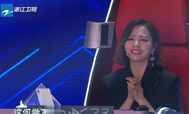 林俊傑翻唱《領悟》,有誰注意到張靚穎的眼神?細節見愛情!