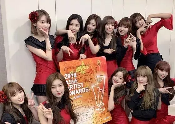 比起人氣女團IZONE,JYP旗下的他們已經悄悄拿了五項最佳新人獎!