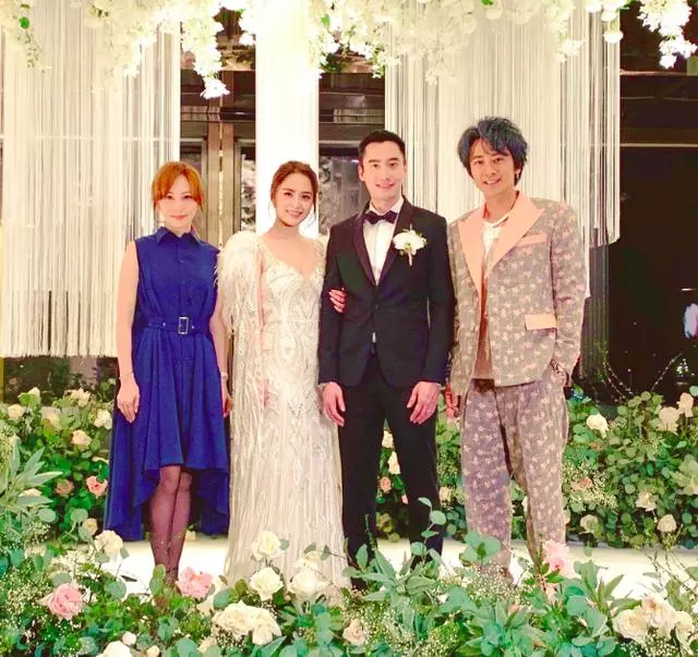 賭王女兒參加阿嬌婚禮,奢侈的禮服包包成全場焦點