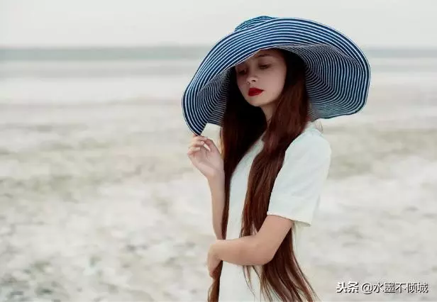 男人回歸家庭,小三兒不甘心,第二次插足,被男人母親打落牙齒