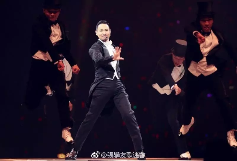 張學友演唱會「第8排26號座」永不出售!「背後故事」大曝光,網友淚崩:原來要留給在天堂的她...